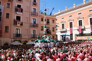Els Verds i la Vella de Valls assoleixen els deu pisos en la Diada del Primer Diumenge de Santa Tecla de Tarragona