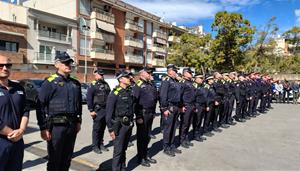 Emotiu minut de silenci a la prefectura de la Policia Local en record de Sebastià Rodríguez. Ajuntament de Vilanova