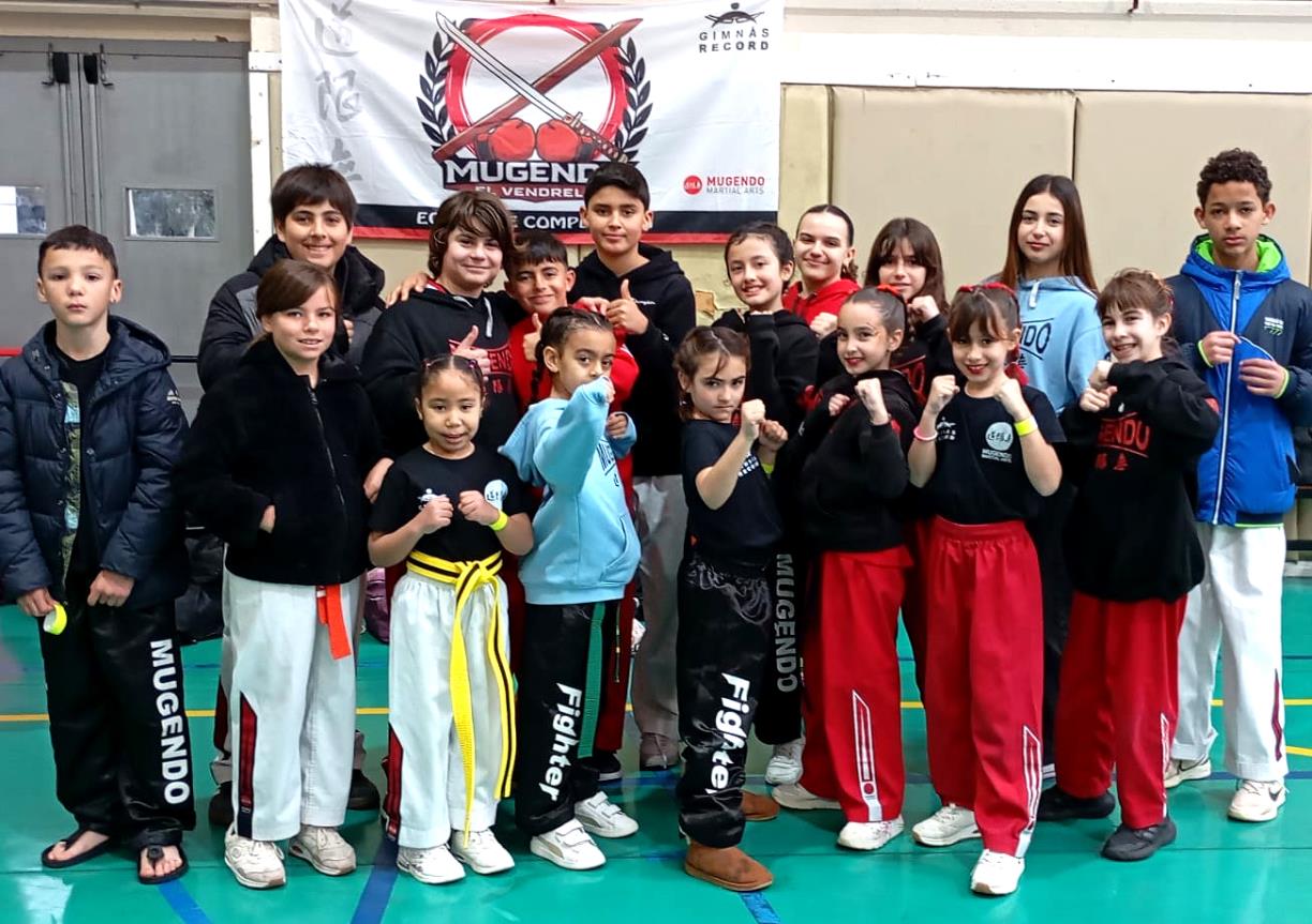 Equip infantil del Mugendo El Vendrell. Eix
