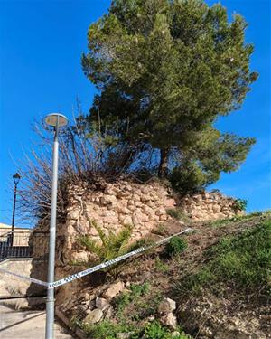 Estat del pou de pedra seca del passatge Federica Montseny de Ribes