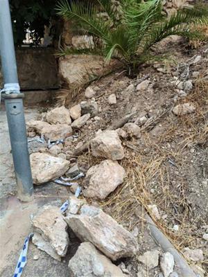 Estat del pou de pedra seca del passatge Federica Montseny de Ribes 