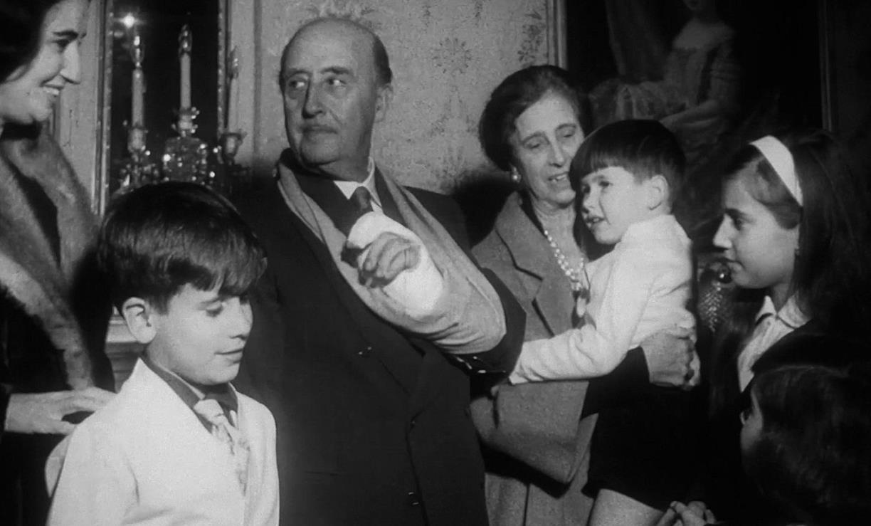 Franco convalescent després de l'accident. Eix