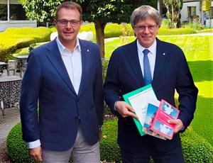 Gerard Figueras i Carles Puigdemont. Eix