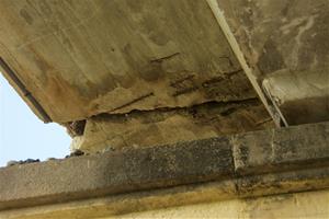 Greu perill estructural al pont ferroviari de Cubelles