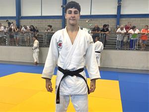 Guillem Ferrer nou cinturó negre de l'Escola de Judo Vilafranca-Vilanova. Eix