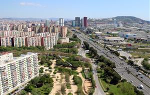 Imatge aèria del tram de la Granvia de l'Hospitalet. ACN / Àlex Recolons