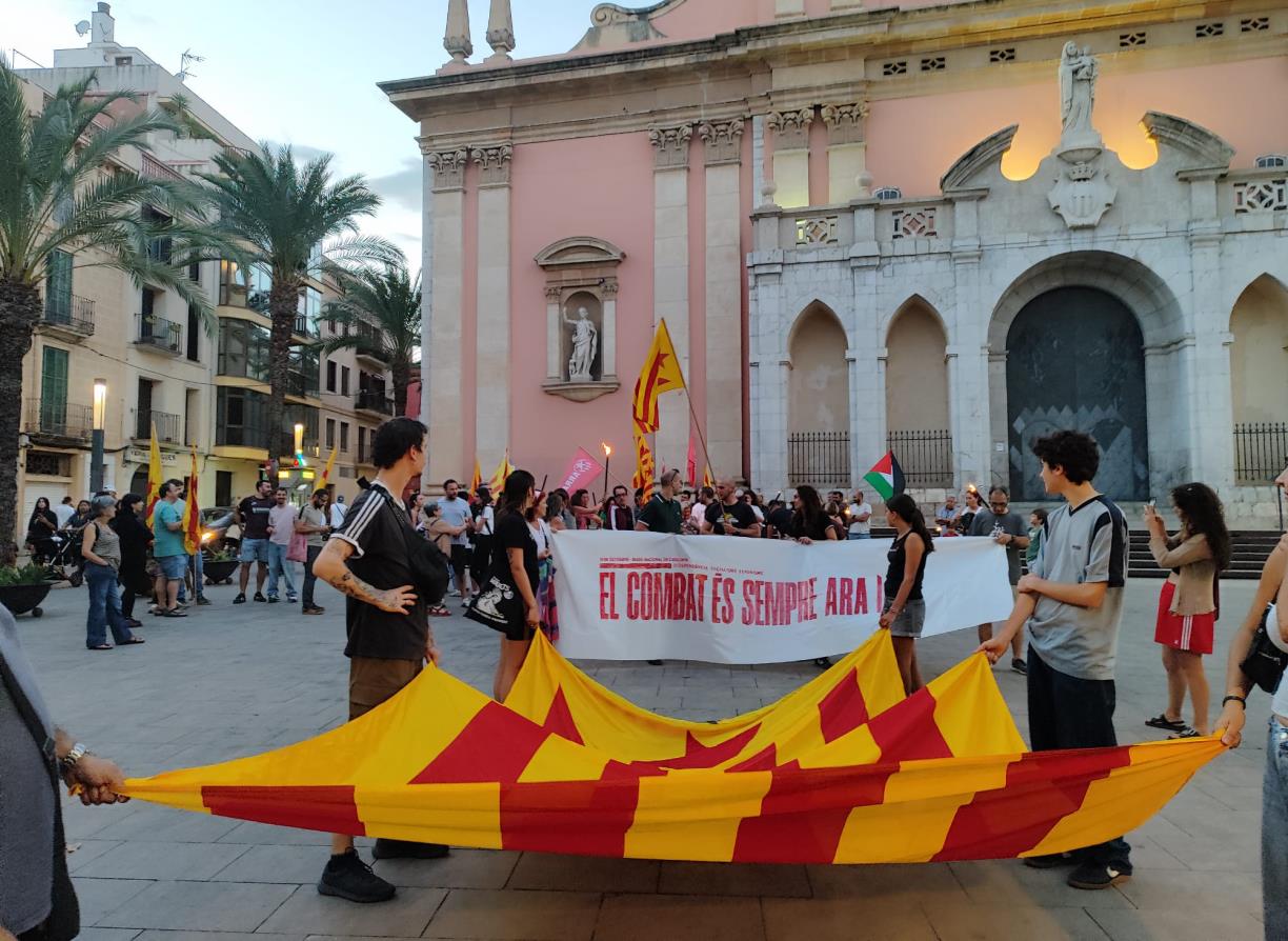 Imatge d'arxiu de la Marxa de Torxes per la Independència . Eix