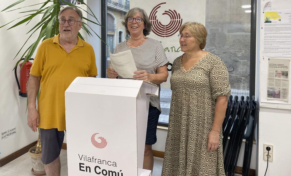 Imatge de la roda de premsa de Vilafranca en Comú. Eix