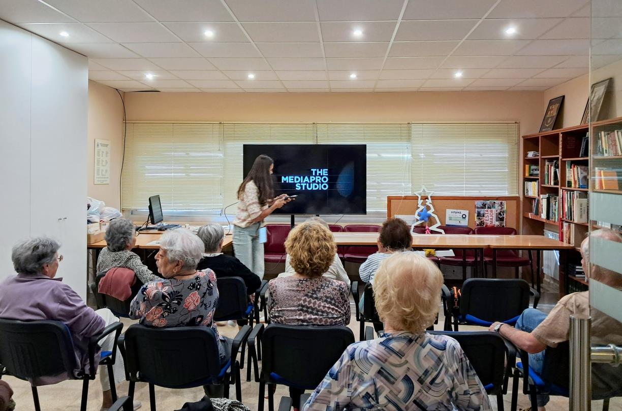 Imatge d'un dels tallers de l'Associació Sant Quintí En Gran. Eix