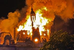 Incendi de l'Ajuntament de Limoges . Eix