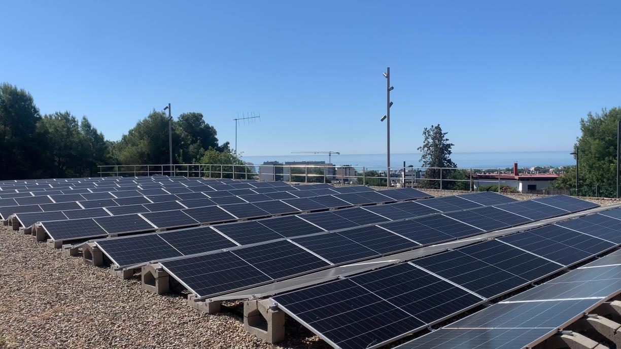 Instal·lació fotovoltaica al dipòsit Adela de Sitges. Veolia