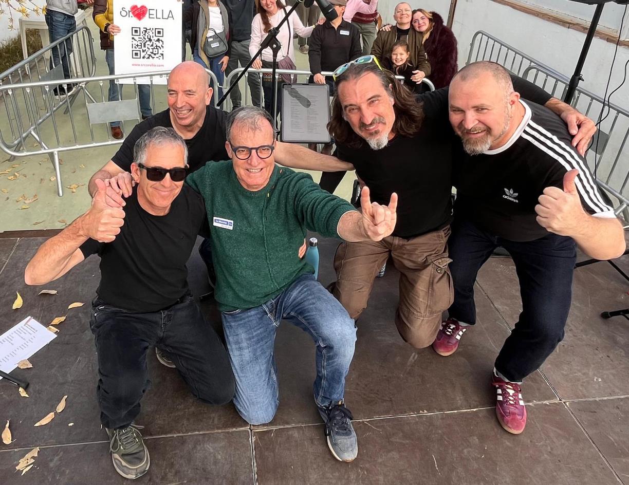 La banda formada per Jordi Corella, Víctor Laguna, Sisco Vidal, Javi Torres i Josan Cuberos. Eix