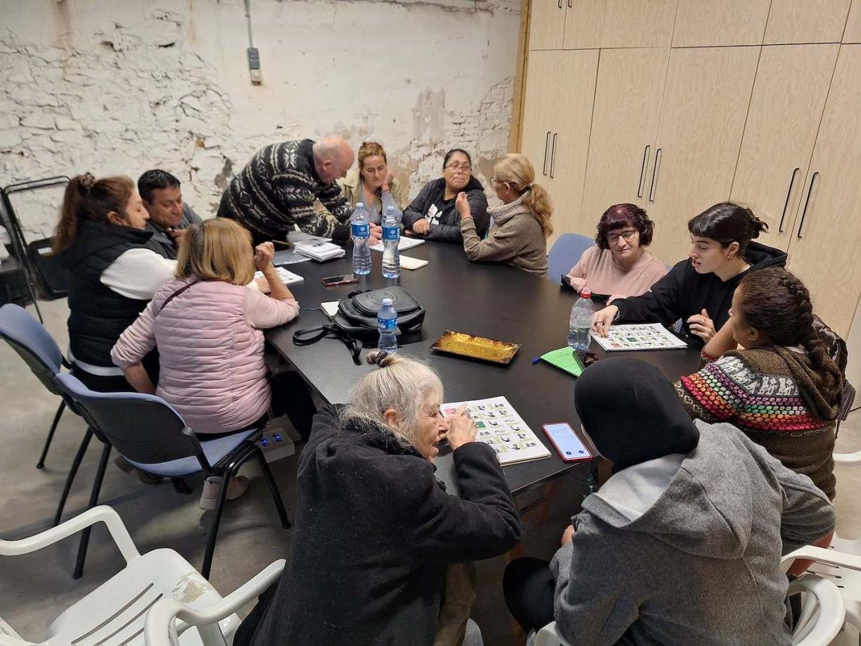 La CAL busca voluntariat a l’Alt Penedès per impulsar grups de conversa en català. CAL