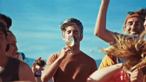 La DO Penedès participa en el nou videoclip de Joan Dausà. DO Penedès