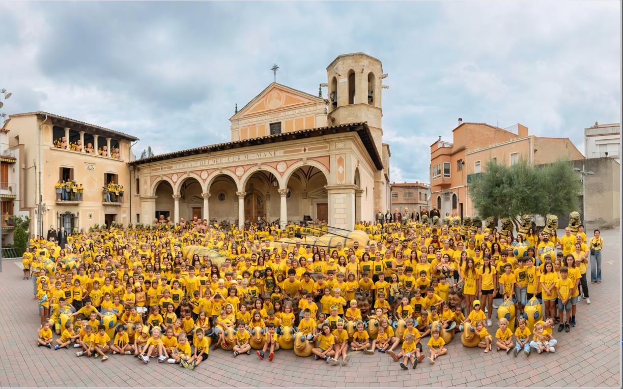 La Festa de la Fil·loxera de Sant Sadurní celebrarà el 45è aniversari amb la tradicional foto de família. Festa de la Fil·loxera