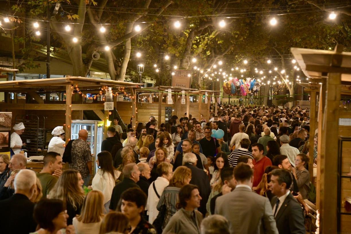 La Fira del Vendrell aposta pels productes de proximitat i el talent del Baix Penedès. Ajuntament del Vendrell