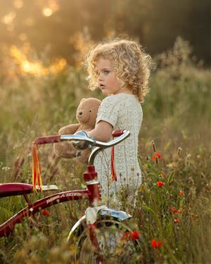 La fotògrafa penedesenca Marta Jané guanya el primer premi estatal de Retrat Infantil Fine Art al festival Sugar&Kids. Marta Jané Garriga