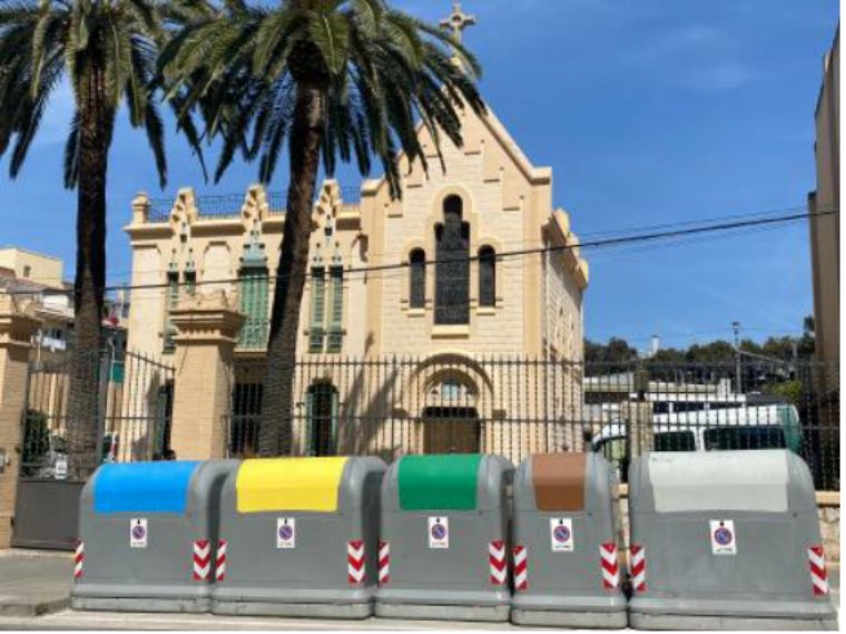 La Fundació Ave Maria convoca un acte públic per reclamar la reubicació de contenidors de la seva porta. Fundació Ave Maria