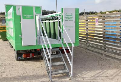 La Mancomunitat Penedès-Garraf amplia el servei de deixalleria mòbil en horari de tarda a 11 municipis. Mancomunitat