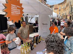 La Masovera creix i es trasllada a la plaça Jaume I amb 60 entitats de l’Economia Social i Solidària. EIX