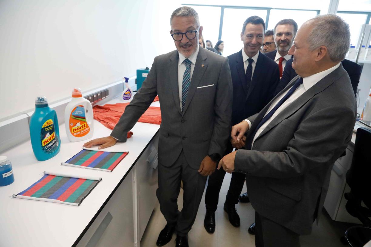 La multinacional AC Marca preveu invertir 100 milions fins al 2030 per augmentar la producció i la capacitat logística. ACN