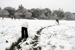 La nevada deixa un paisatge de postal a Igualada