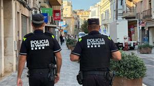 La Policia Local del Vendrell visita 345 establiments en quatre mesos amb la nova Unitat del Comerç. Ajuntament del Vendrell