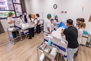 La primera promoció d’Infermeria de la URV a Vilafranca es prepara per graduar-se. URV