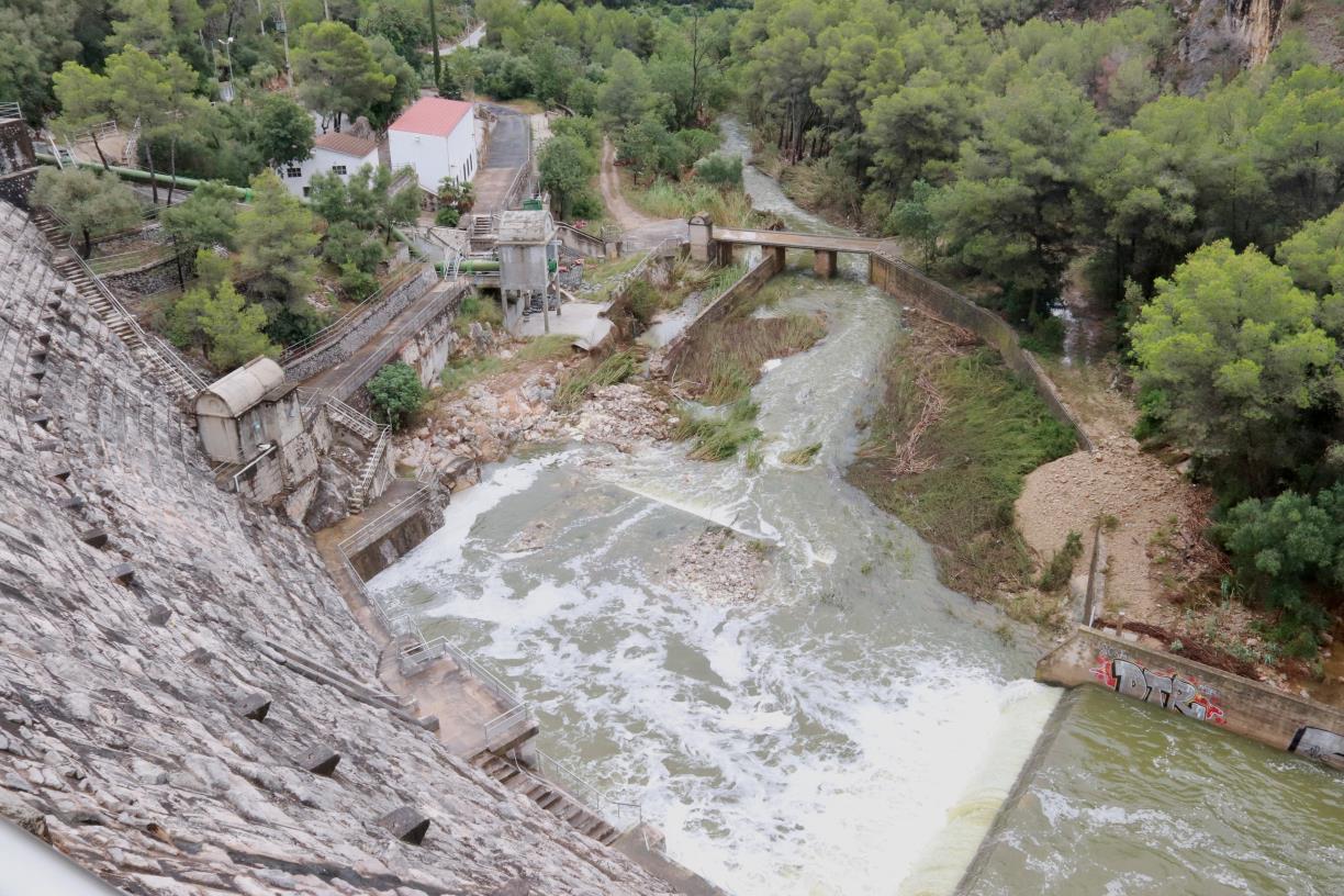 L'ACA licita la redacció del projecte constructiu per millorar els elements de desguàs de la pressa de Foix. ACN