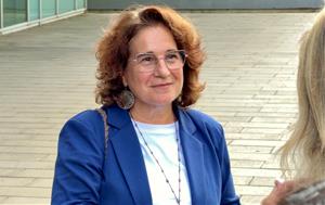L’alcaldessa de Sitges nega a la jutgessa haver afavorit el seu fill en la concessió d’una parada al mercat municipal