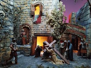 L’Associació de Pessebristes de Vilafranca exposa el diorama del Calvari 2026 a la Basílica de Santa Maria. EIX