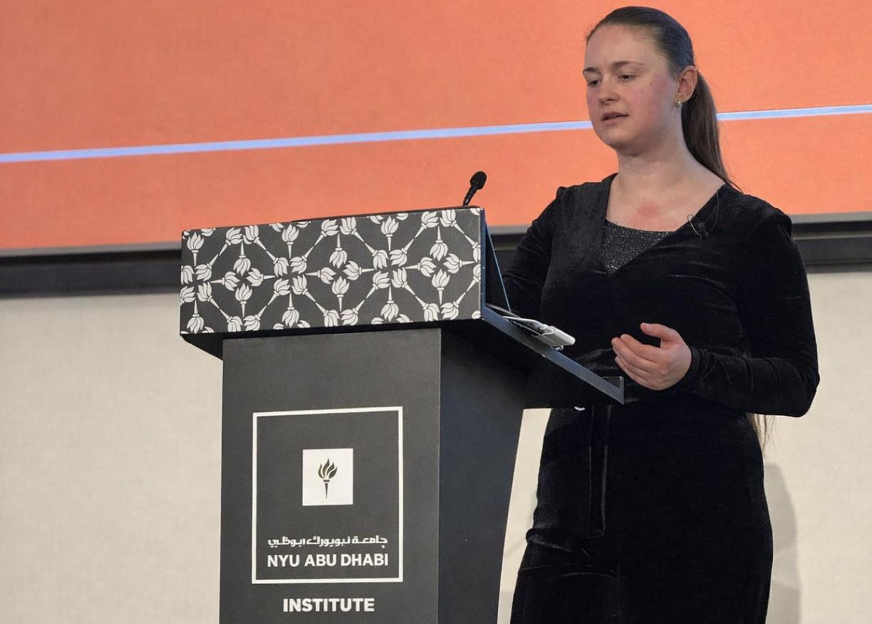 Laura Farré Rozada a Abu Dhabi. Eix