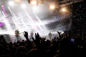 Lax'n'Busto engega la gira del 40è aniversari al festival Strenes