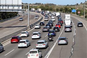 Les carreteres catalanes no registren cap accident mortal en tota la Setmana Santa. ACN