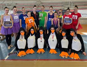 Les gimnastes del CG Vilanova. Eix