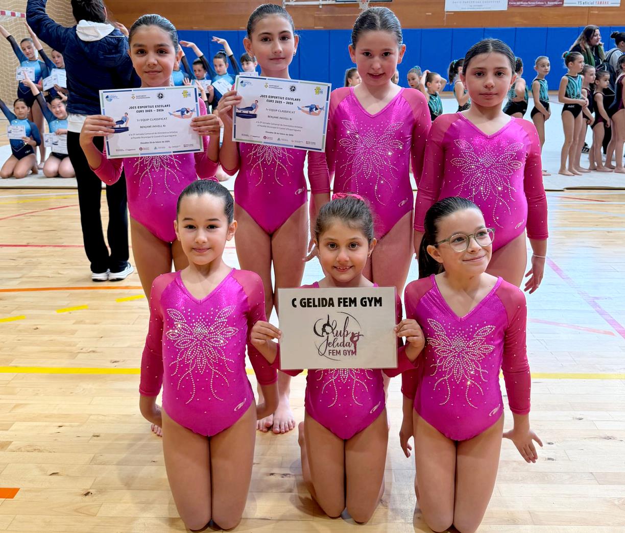 Les gimnastes del Club Gelida Fem Gym. Eix