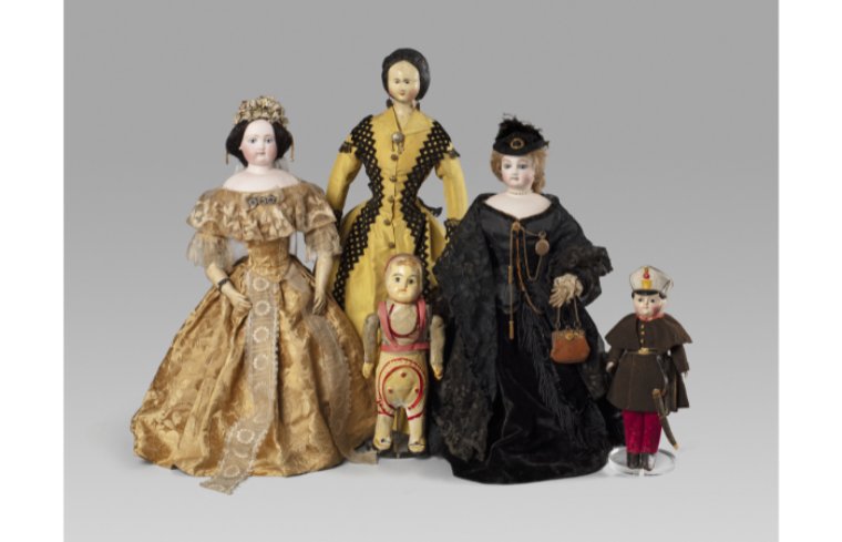 Les nines de Lola Anglada tornen als Museus de Sitges per explicar un univers íntim i singular. Museus de Sitges