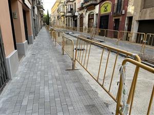 Les obres de reurbanització del carrer Sant Pere de Vilafranca avancen més ràpid del previst i entren en la segona fase