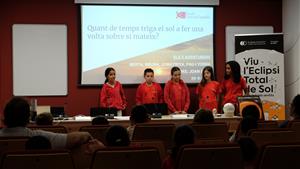 L’Escola Gabriel Castellà d’Igualada guanya un primer i un tercer premi en un concurs de l’ICE-CSIC sobre l’eclipsi solar