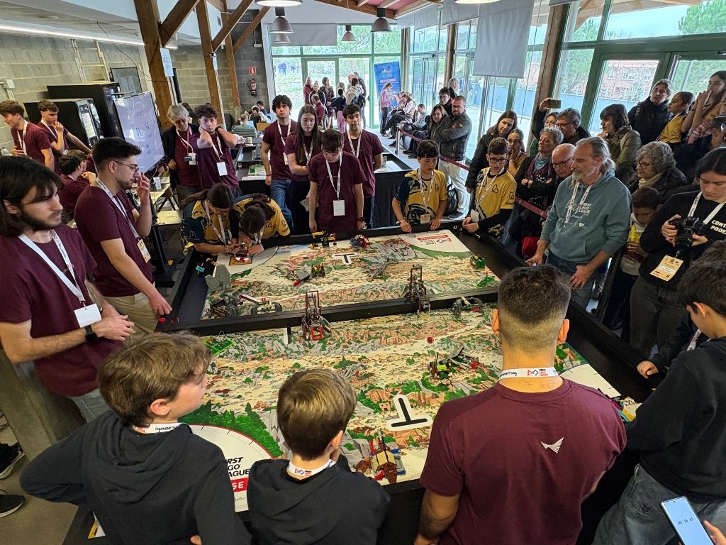 L’Escola Vedruna de Sant Sadurní d’Anoia revalida el títol a la First Lego League d’Igualada. Campus d'Igualada