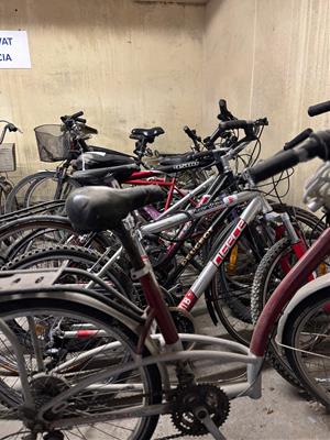 L’espai Com Nou de Vilafranca rep 20 bicicletes recuperades per la Policia Local