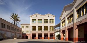 L’IMET, l’antic edifici de la Paperera. Eix