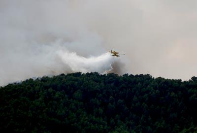 L'incendi d'Aiguamúrcia supera les 100 hectàrees afectades i es manté el confinament de 5 municipis. ACN