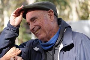 Lluís Llach rebrà el Premi Honorífic Most 2026 pel seu compromís amb el vi i el territori . ACN