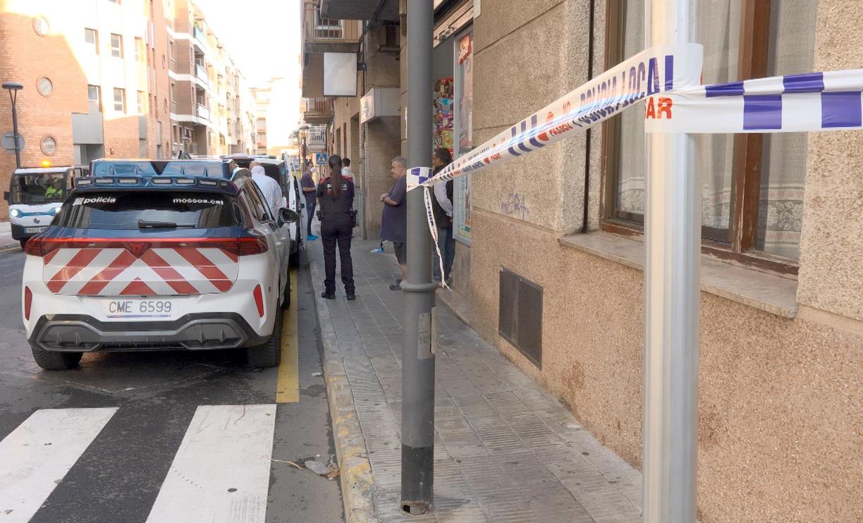 Local del carrer Roquetes. Eix