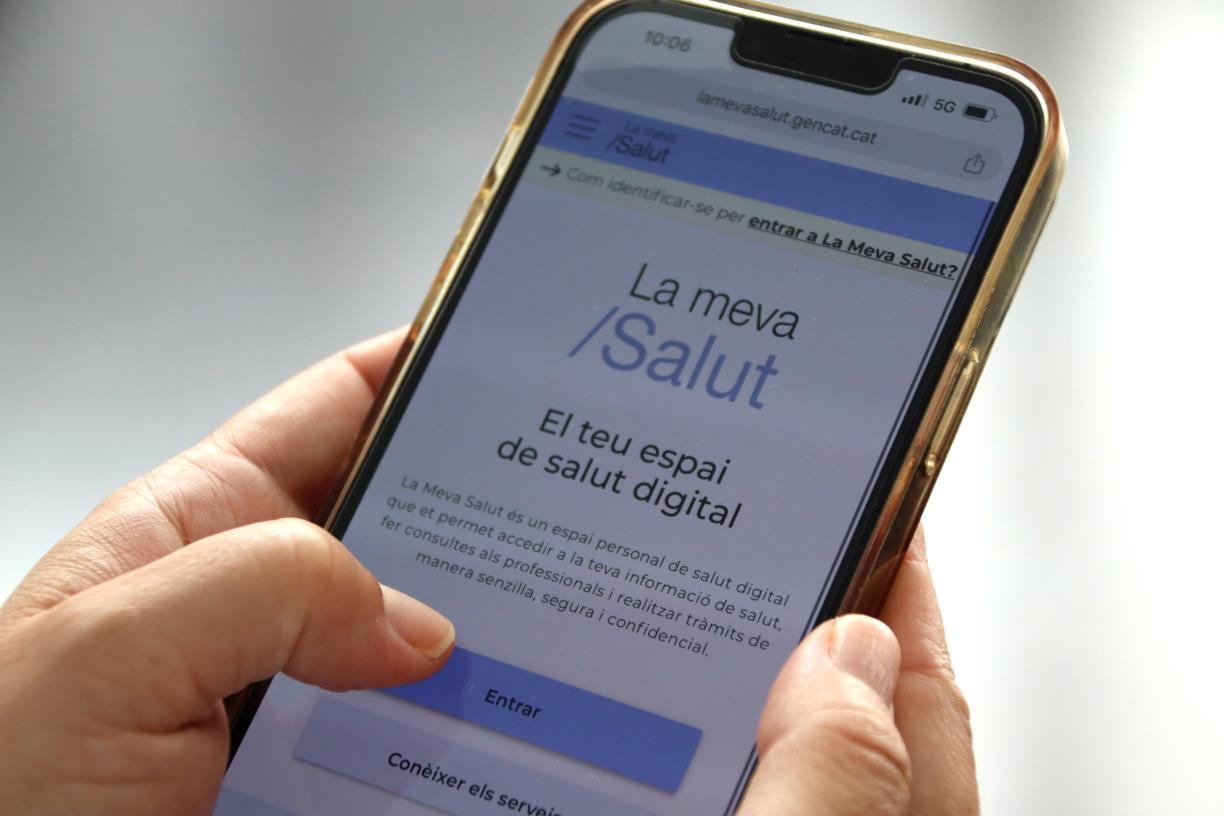 L'usuari de La Meva Salut podrà gestionar des del seu espai els perfils de diversos familiars. ACN