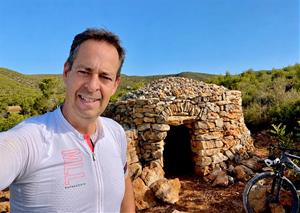 Manel Hernández. Eix