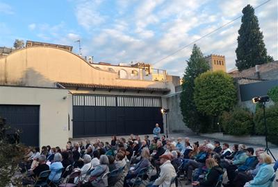 Més de 350 persones consoliden el Festival de Poesia a les Caves de Sant Sadurní d’Anoia. Santi Borrell