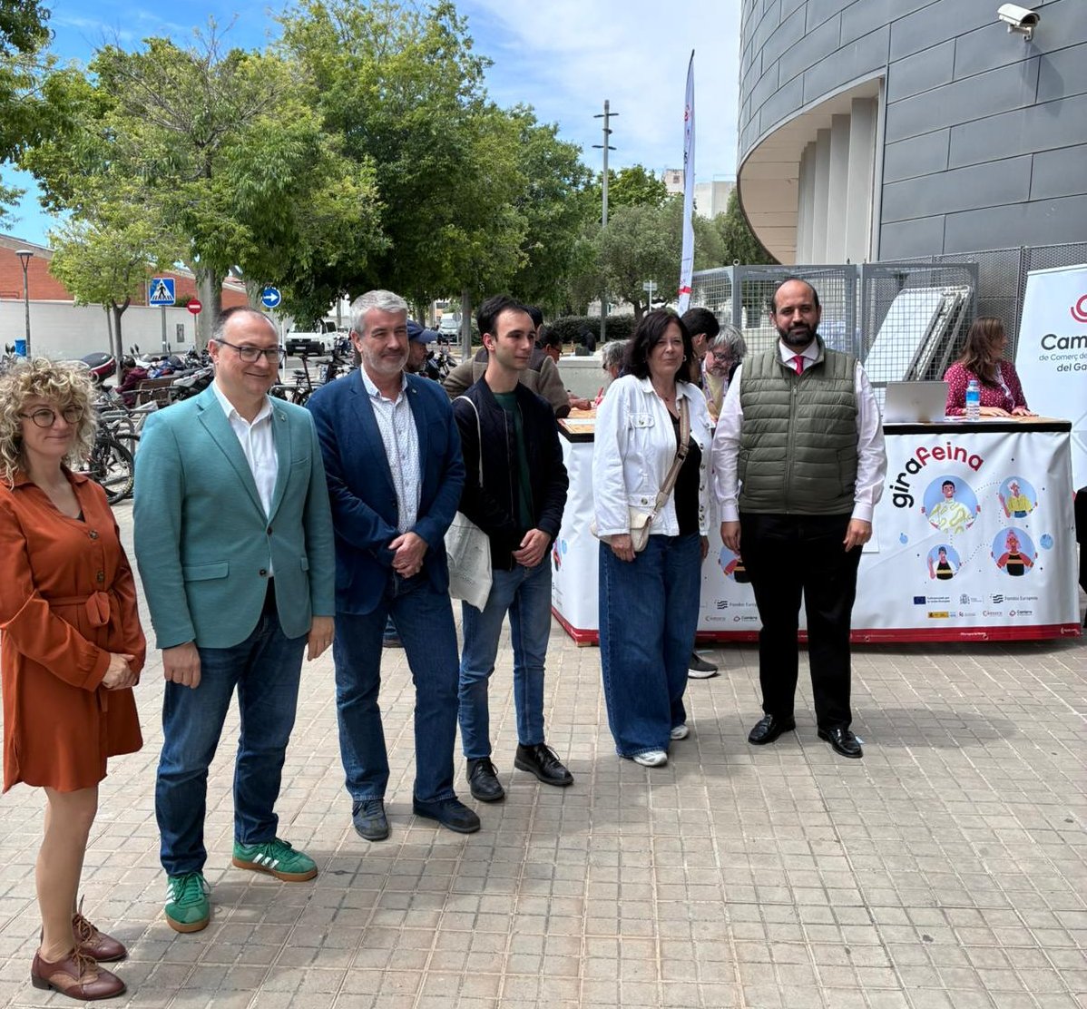 Més de 700 persones participen en la quarta edició de la fira d’ocupació GiraFeina a Vilanova i la Geltrú. Cambra de Comerç