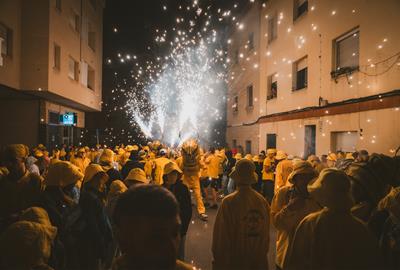 Milers de persones celebren el 45è aniversari de la Festa de la Fil·loxera al ritme d’Els Catarres. Festa de la Fil·loxera